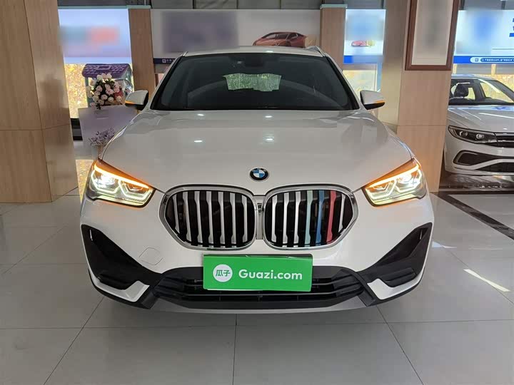 Фото 3 - BMW X1