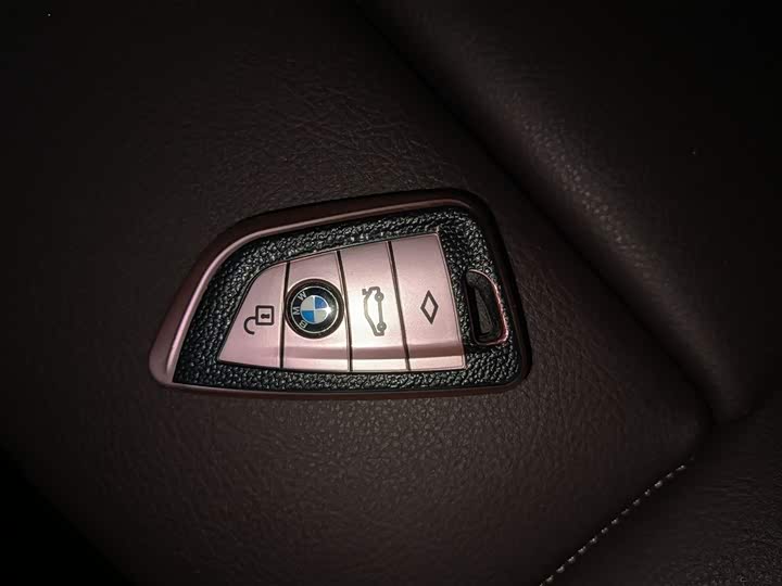 Фото 9 - BMW X1