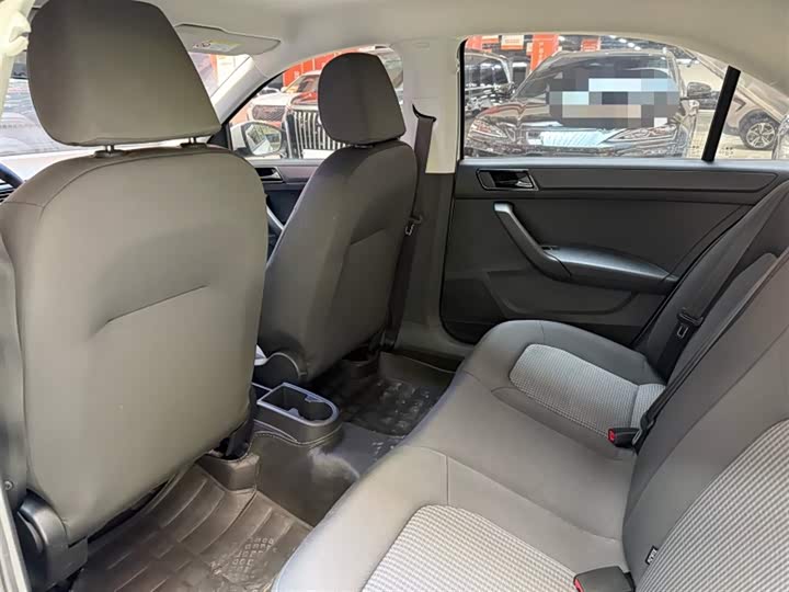 Фото 10 - Volkswagen Santana