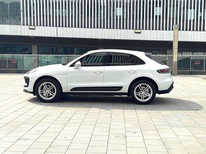 Фото 13 - Porsche Macan