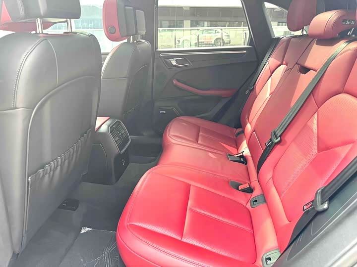 Фото 8 - Porsche Macan