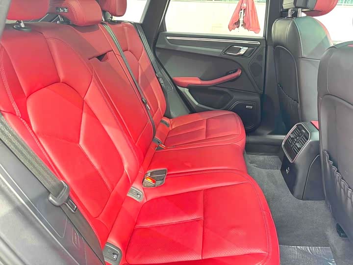 Фото 9 - Porsche Macan