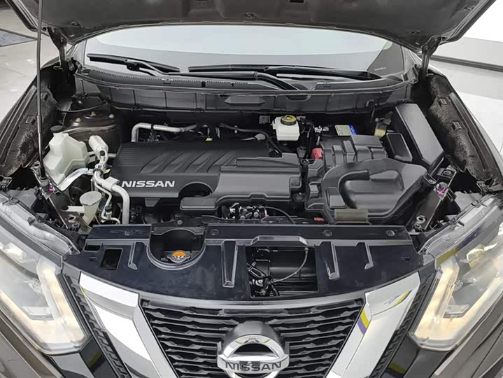 Фото 10 - Nissan X-Trail