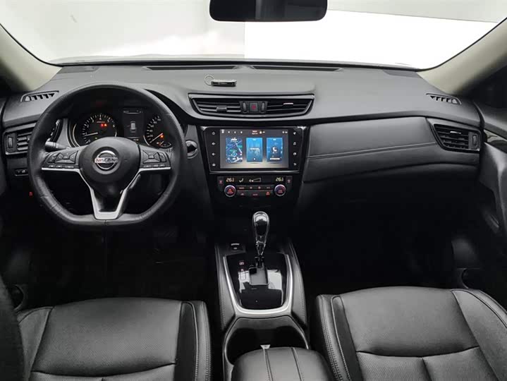 Фото 12 - Nissan X-Trail