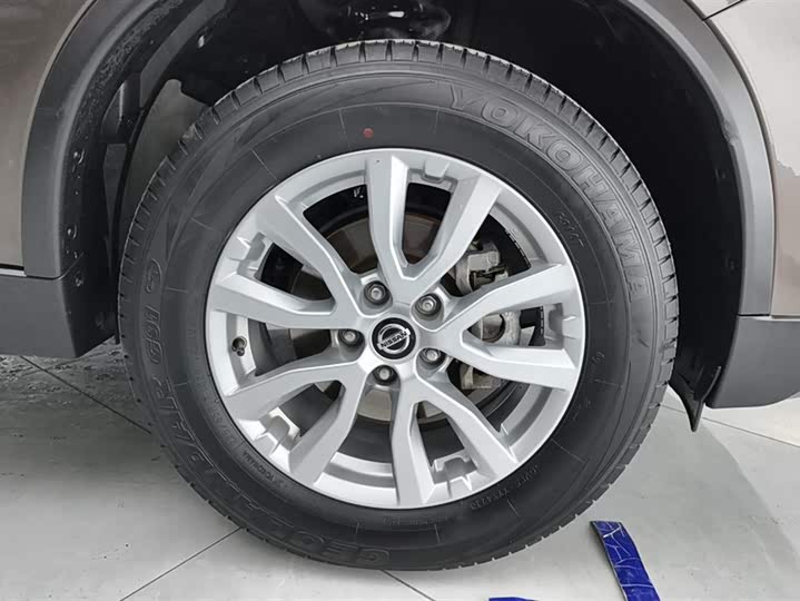 Фото 6 - Nissan X-Trail