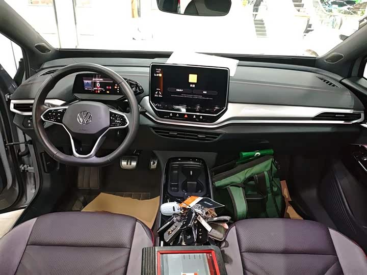 Фото 10 - Volkswagen ID.4 Crozz