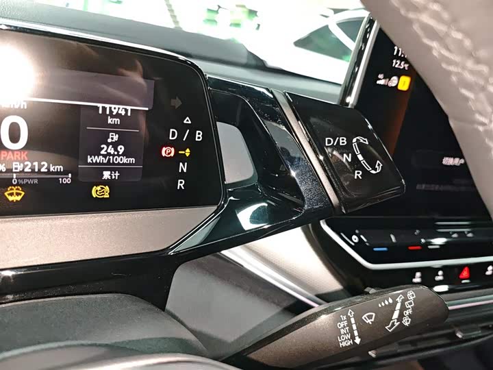 Фото 14 - Volkswagen ID.4 Crozz