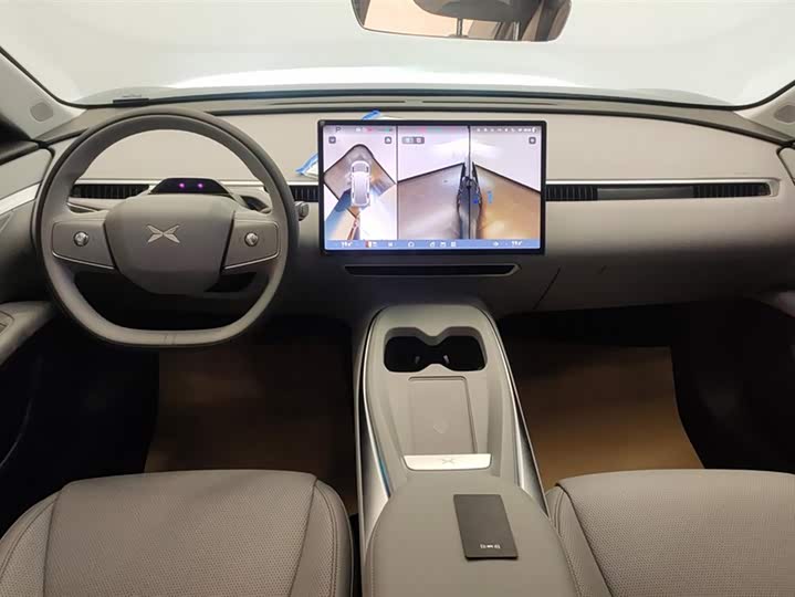 Фото 12 - XPeng Mona M03