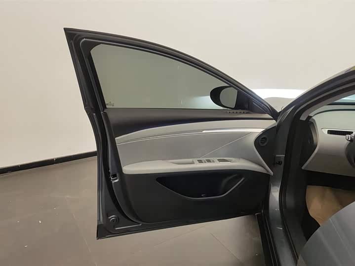 Фото 7 - XPeng Mona M03