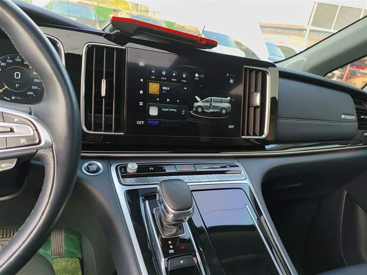 Фото 13 - GAC Trumpchi M8