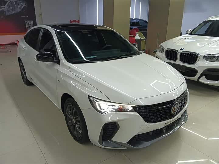 Фото 10 - Buick Verano