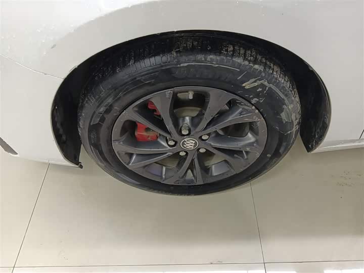 Фото 12 - Buick Verano