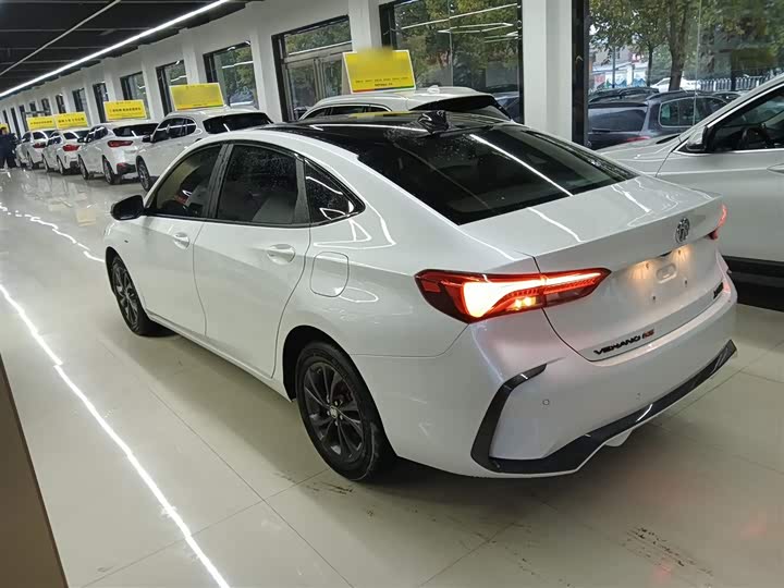 Фото 13 - Buick Verano