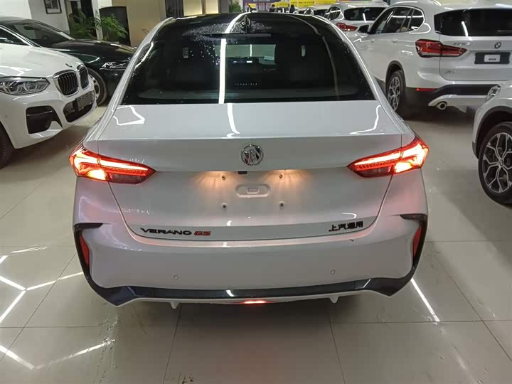 Фото 14 - Buick Verano