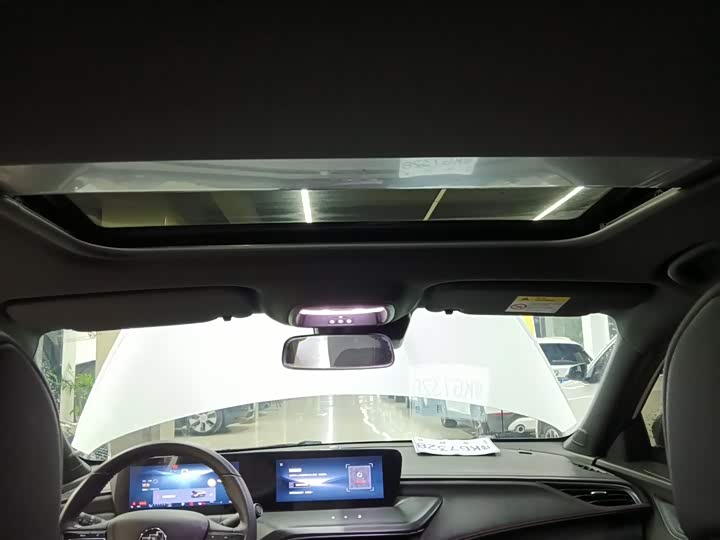 Фото 15 - Buick Verano