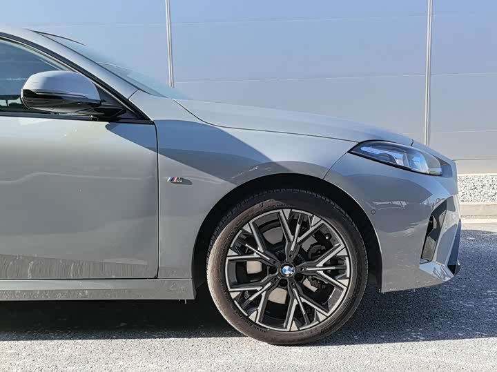 Фото 14 - BMW 2 Series