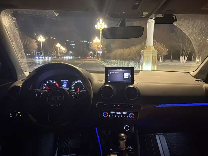 Фото 7 - Audi Q2L