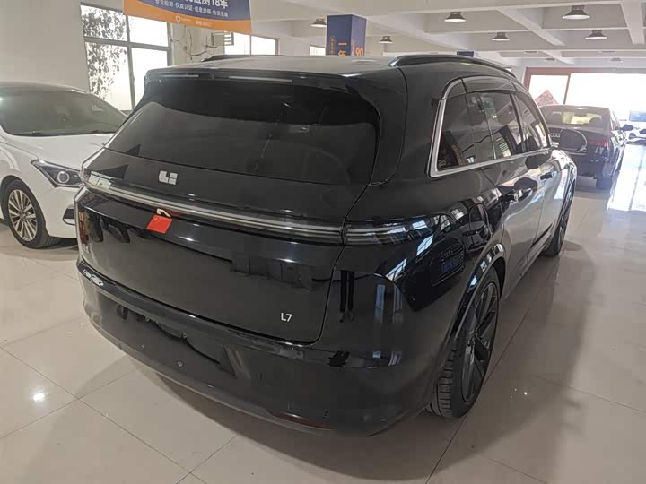 Фото 7 - LiXiang L7