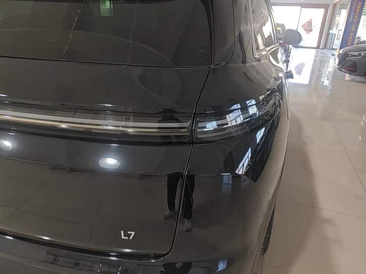 Фото 8 - LiXiang L7