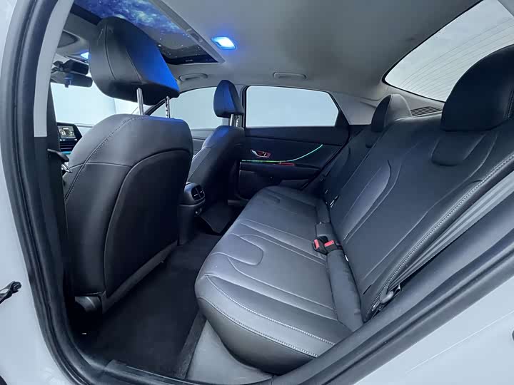 Фото 20 - Hyundai Elantra N line