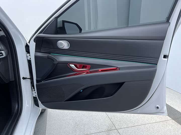 Фото 4 - Hyundai Elantra N line