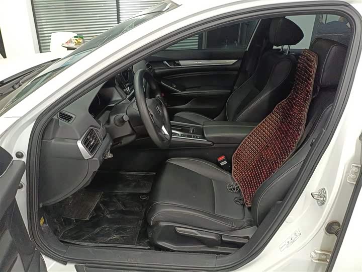 Фото 15 - Honda Inspire