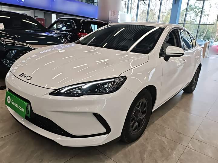 Фото 1 - BYD Seal 05 DM-i Hybrid