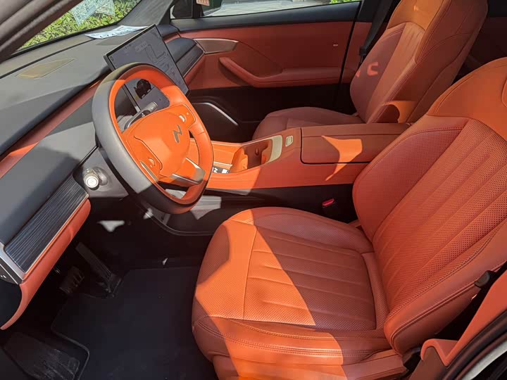 Фото 21 - Nio Onvo L60