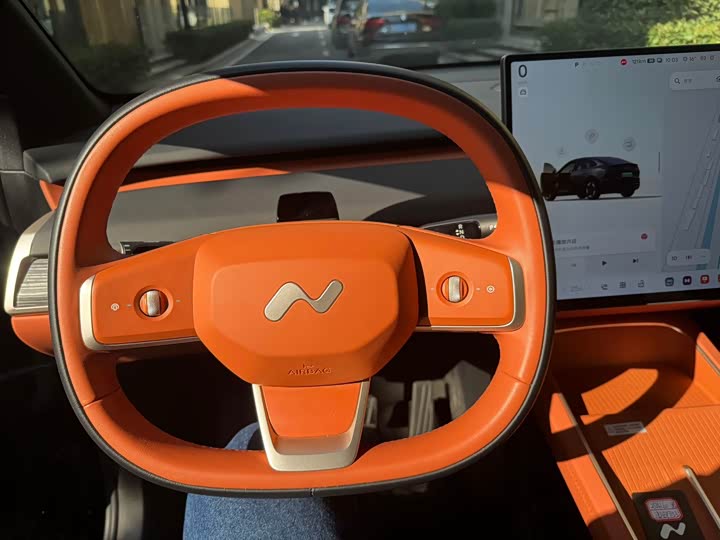 Фото 23 - Nio Onvo L60