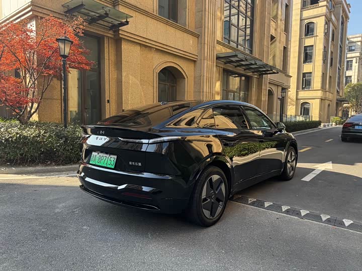 Фото 31 - Nio Onvo L60