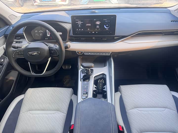 Фото 6 - Geely Preface