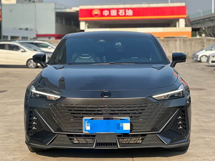 Фото 2 - Changan UNI-V