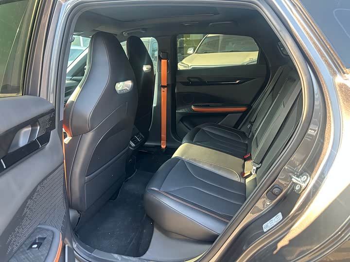 Фото 4 - Changan UNI-V