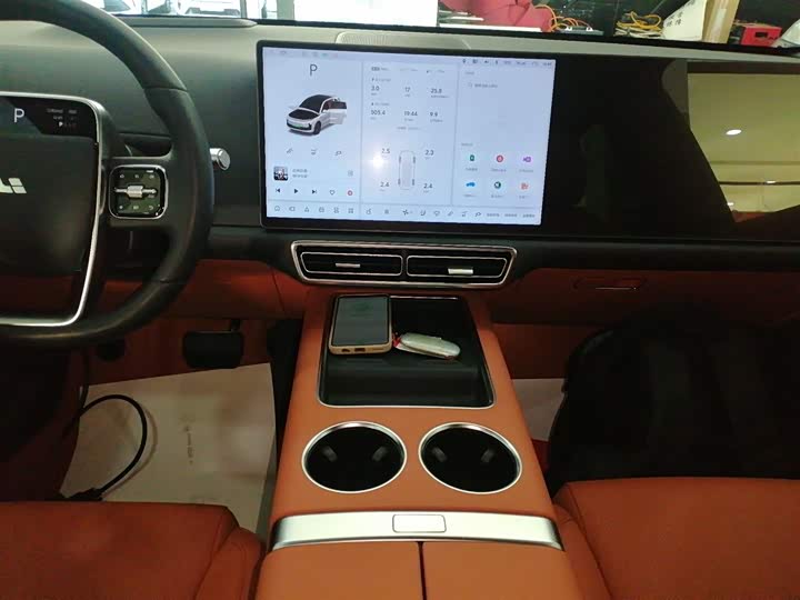 Фото 13 - LiXiang L6