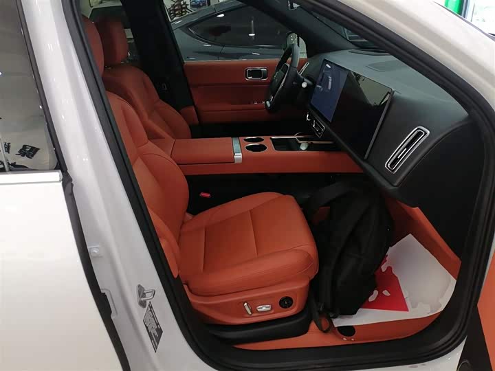 Фото 25 - LiXiang L6