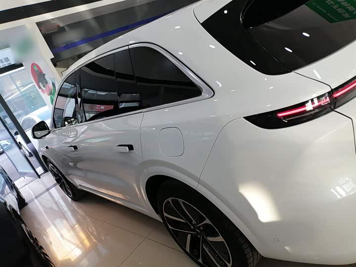 Фото 5 - LiXiang L6