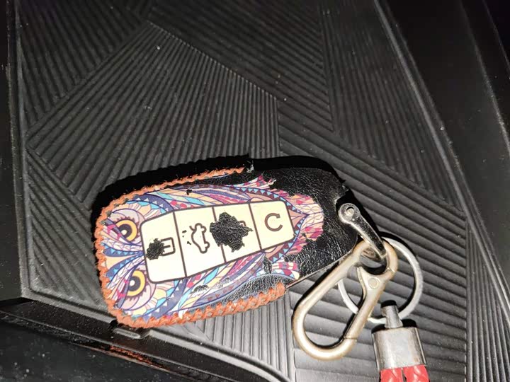 Фото 9 - Geely Coolray