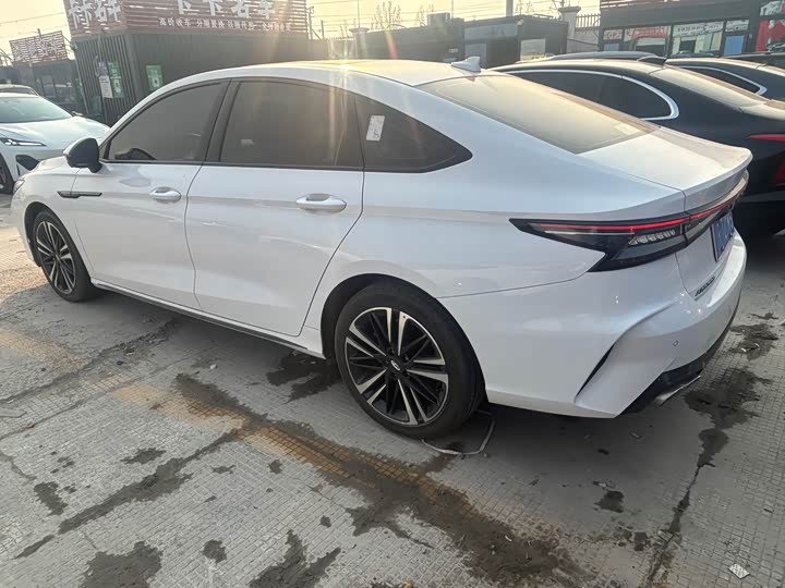 Фото 5 - Chery Arrizo 8