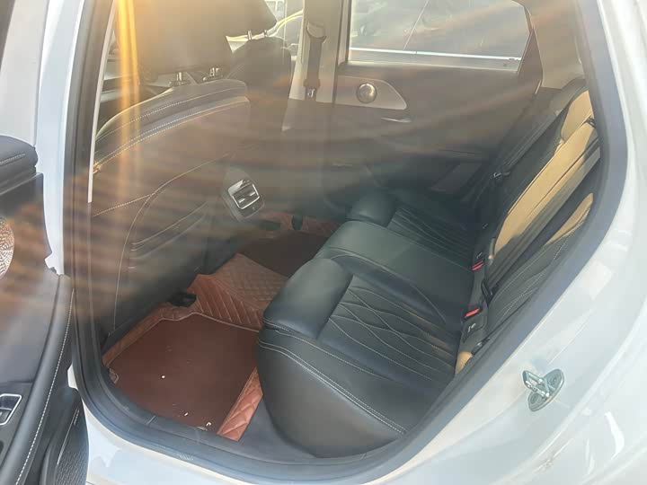 Фото 7 - Chery Arrizo 8