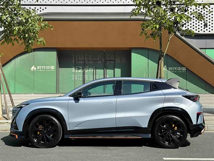 Фото 10 - Changan UNI-T