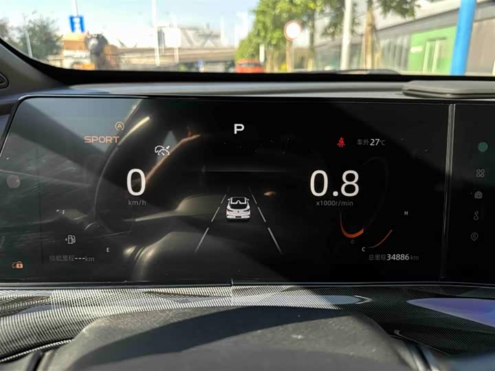 Фото 8 - Changan UNI-T