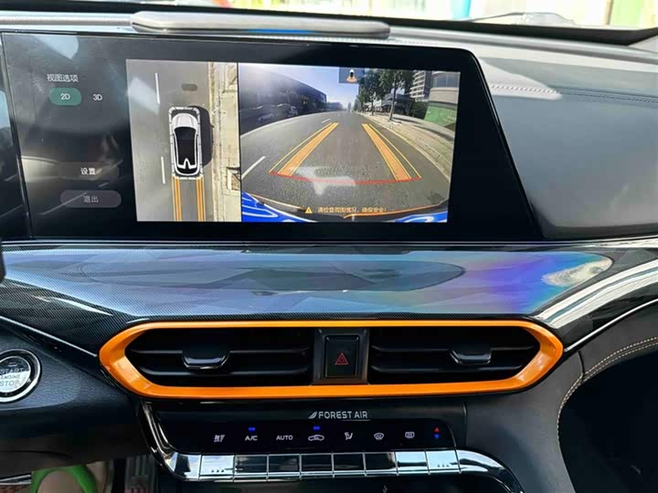 Фото 9 - Changan UNI-T