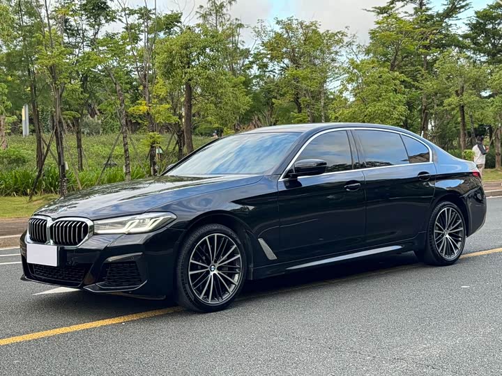 Фото 1 - BMW 5 Series