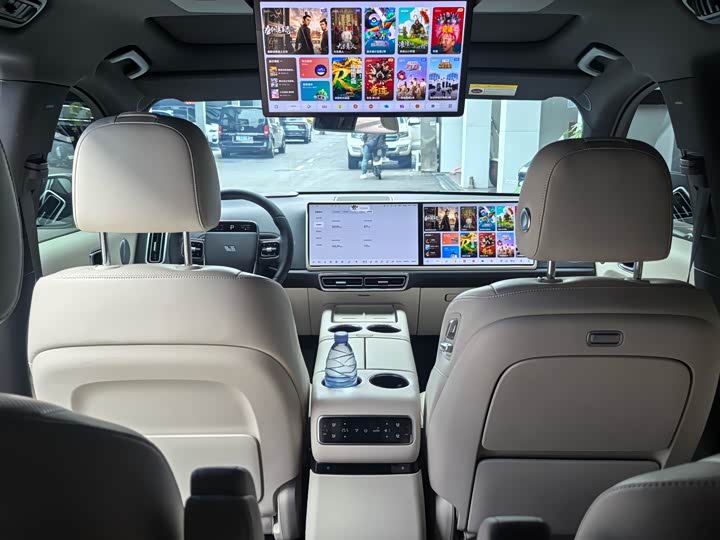 Фото 10 - LiXiang L9