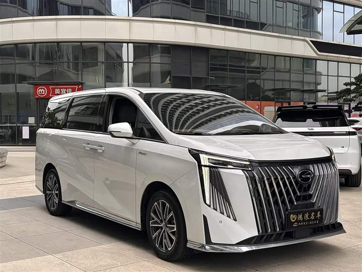 Фото 3 - GAC Trumpchi M8