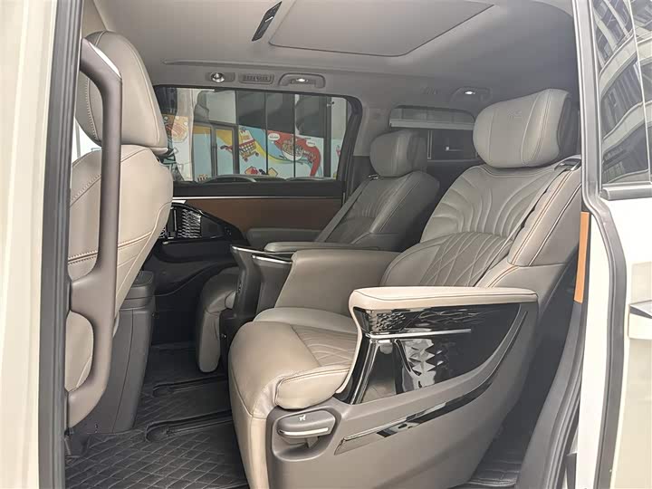 Фото 5 - GAC Trumpchi M8