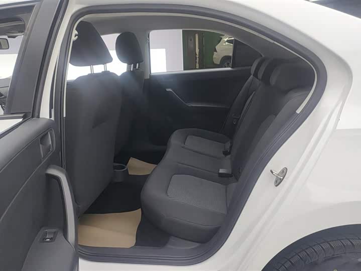 Фото 11 - Volkswagen Santana