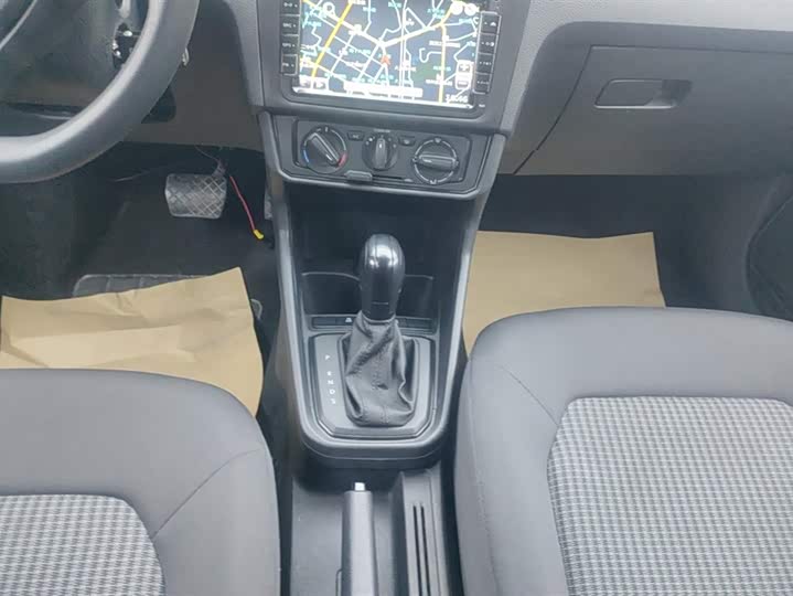 Фото 16 - Volkswagen Santana