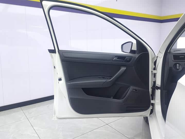 Фото 7 - Volkswagen Santana