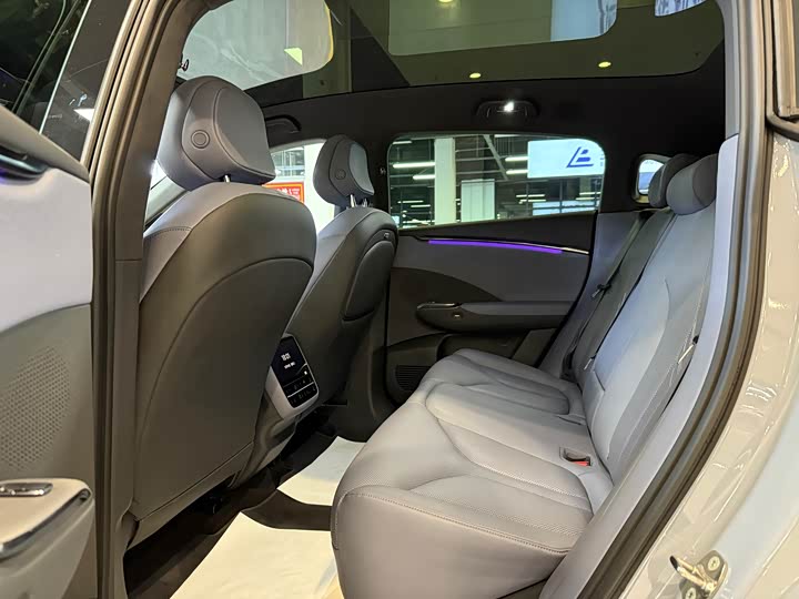 Фото 10 - XPeng G7